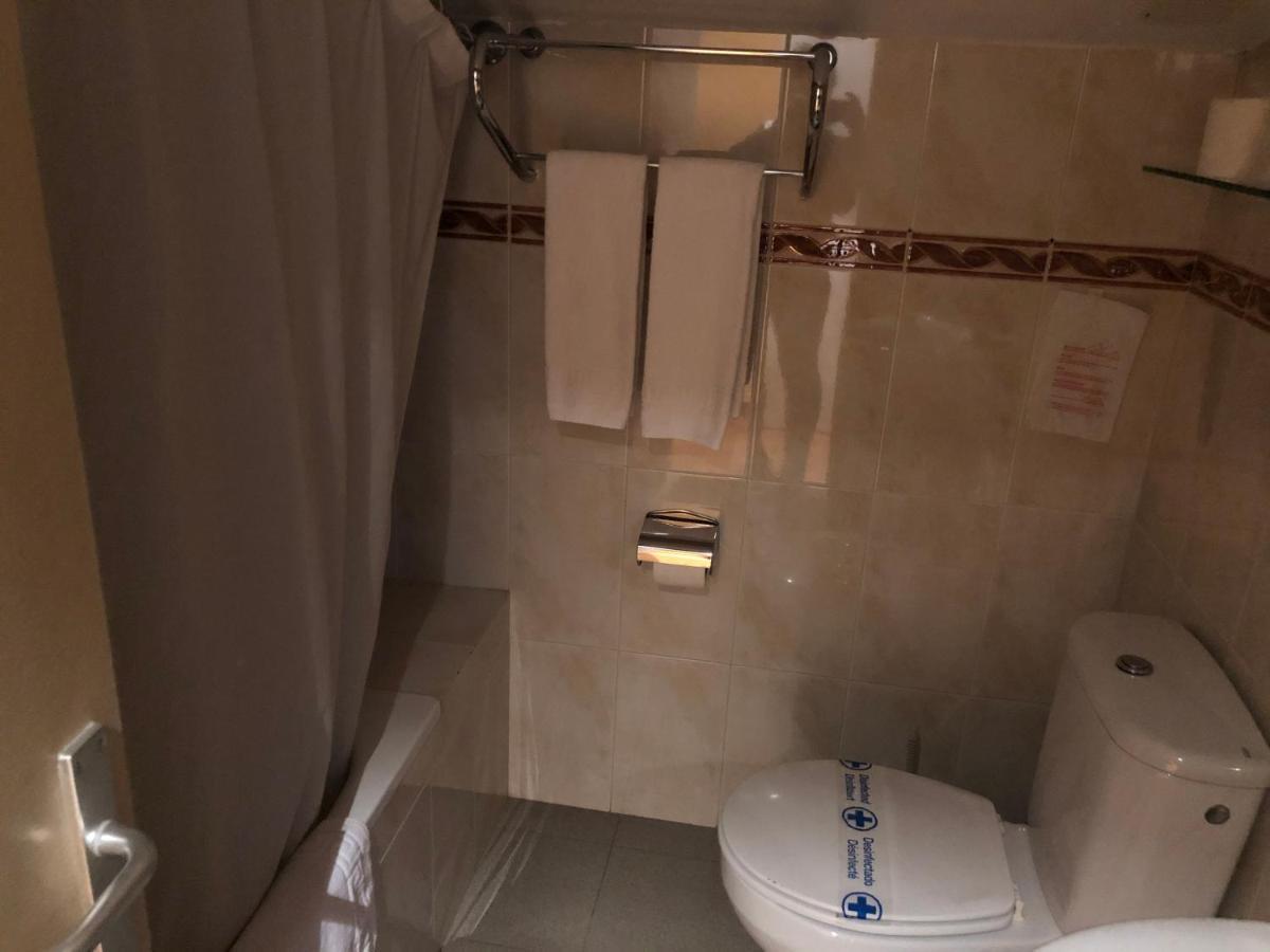 Hotel Refugi Dels Isards パス・デ・ラ・カサ エクステリア 写真