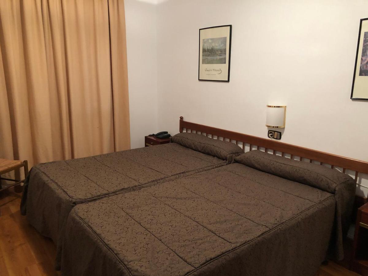 Hotel Refugi Dels Isards パス・デ・ラ・カサ エクステリア 写真